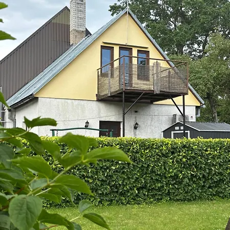 Apartman Rannaroosi Guesthouse