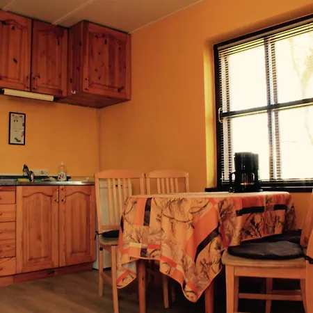 Rannaroosi Guesthouse Apartman *